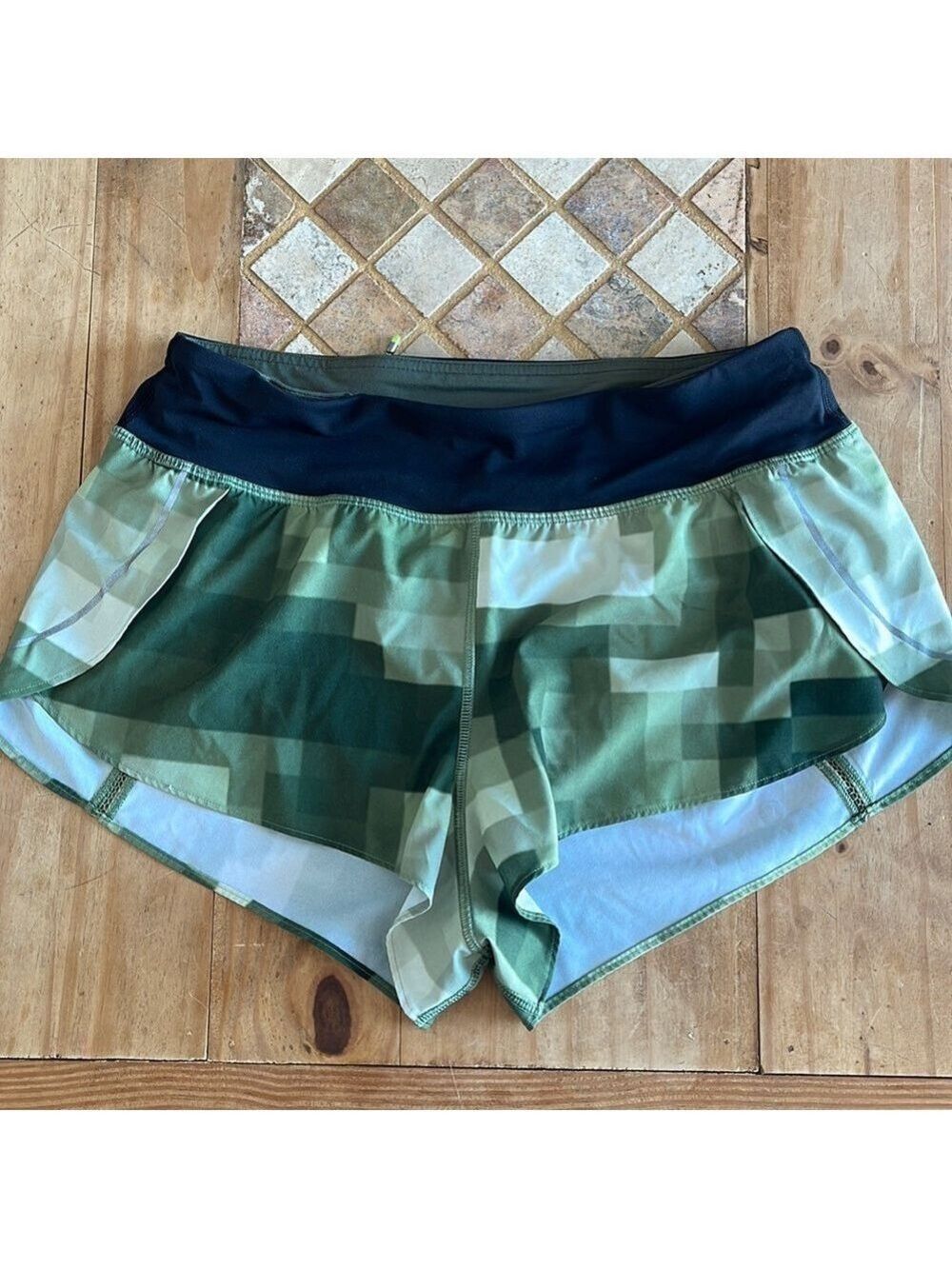 Lululemon Shorts Size 6❤️‍🔥❤️‍🔥